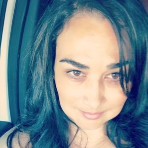 Meet your Posher, Monica